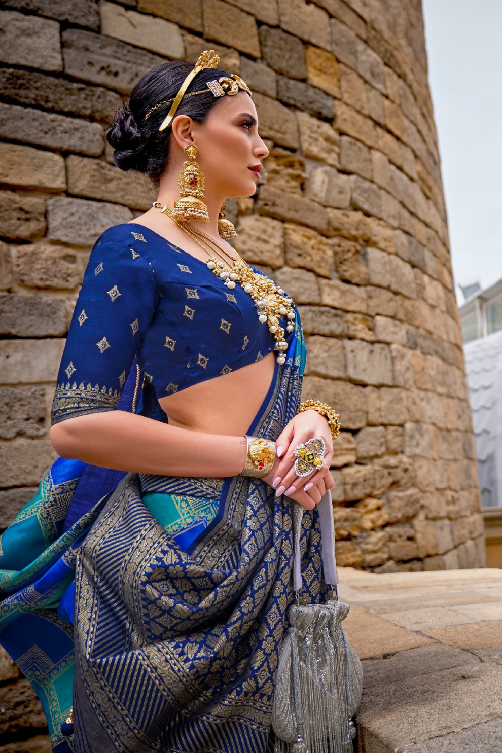 Graceful Aqua Effect Saree in Viscose Polyester Silk Fabric