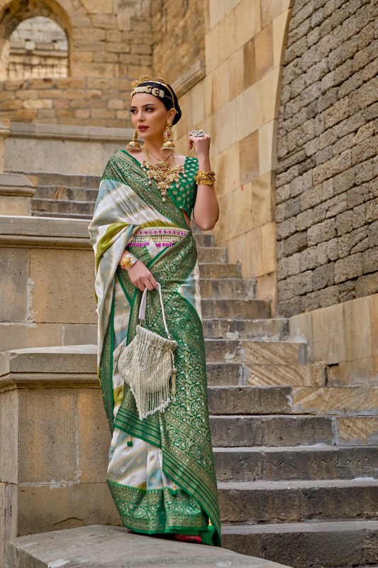 Graceful Aqua Effect Saree in Viscose Polyester Silk Fabric