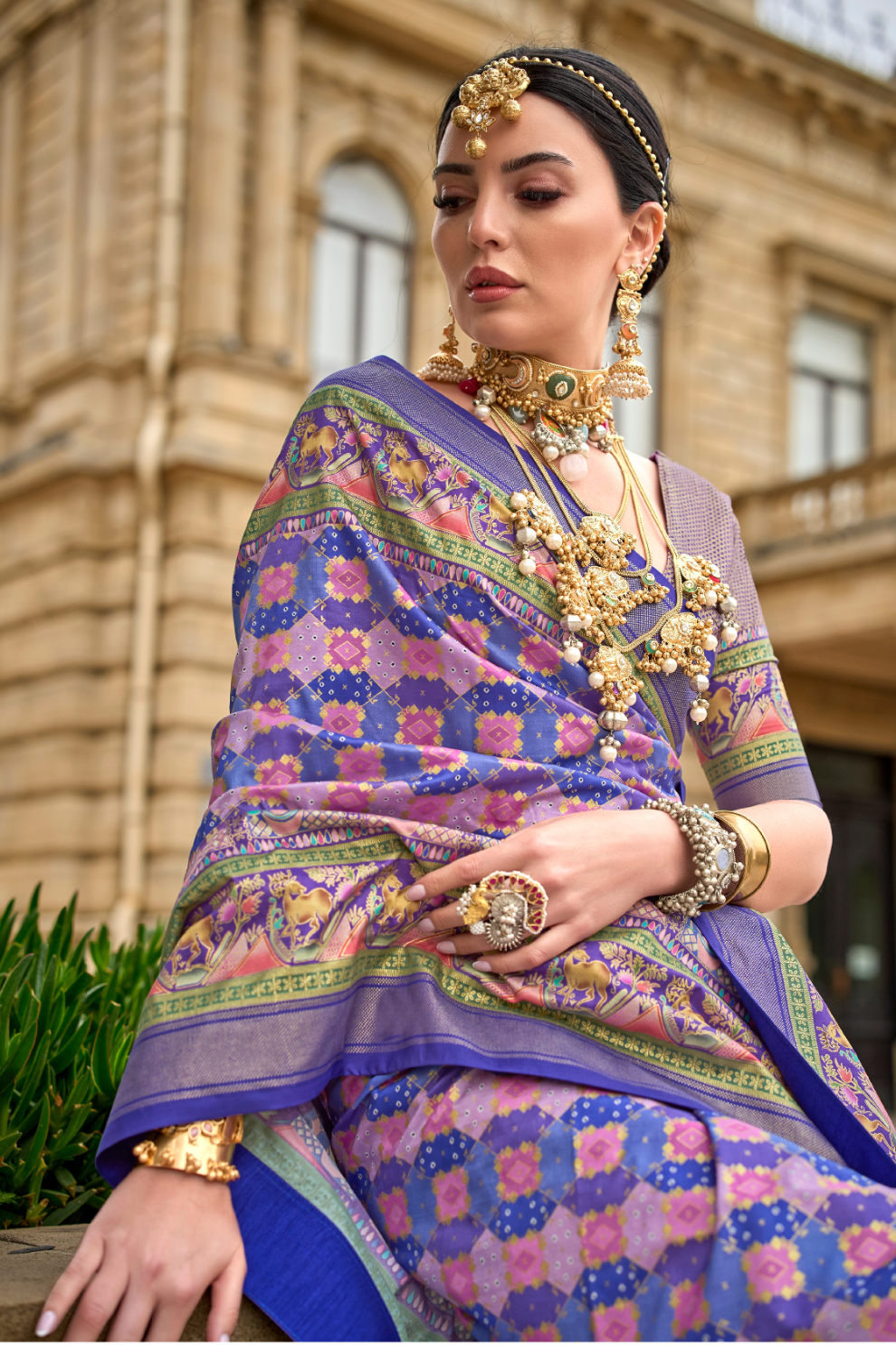 Graceful Saree in Superior Viscose Polyester Silk Fabric