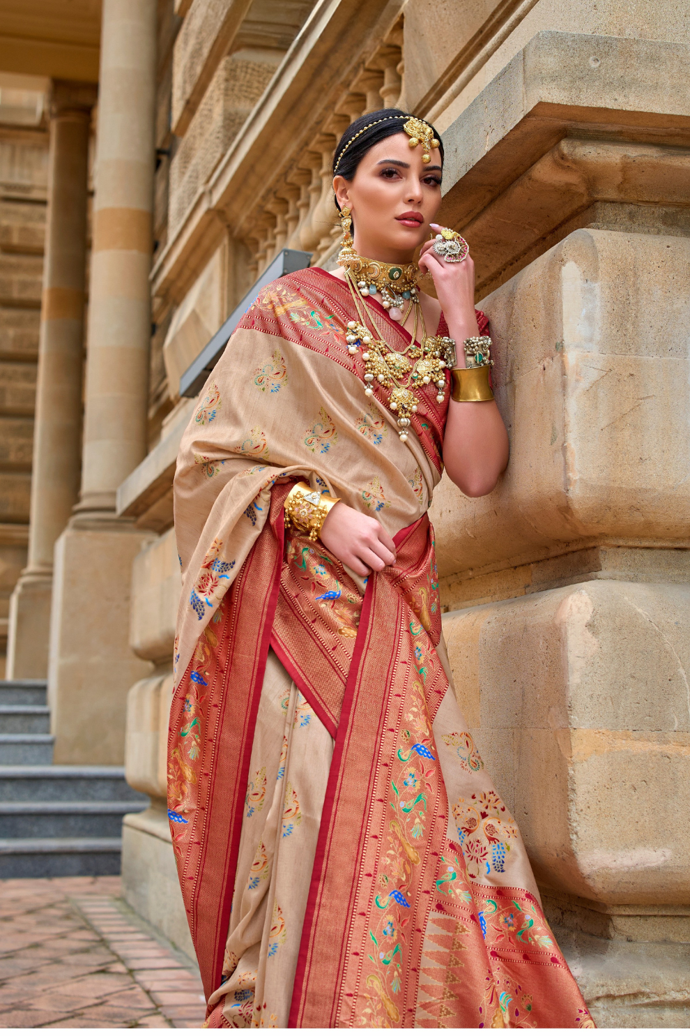 Graceful Saree in Superior Viscose Polyester Silk Fabric