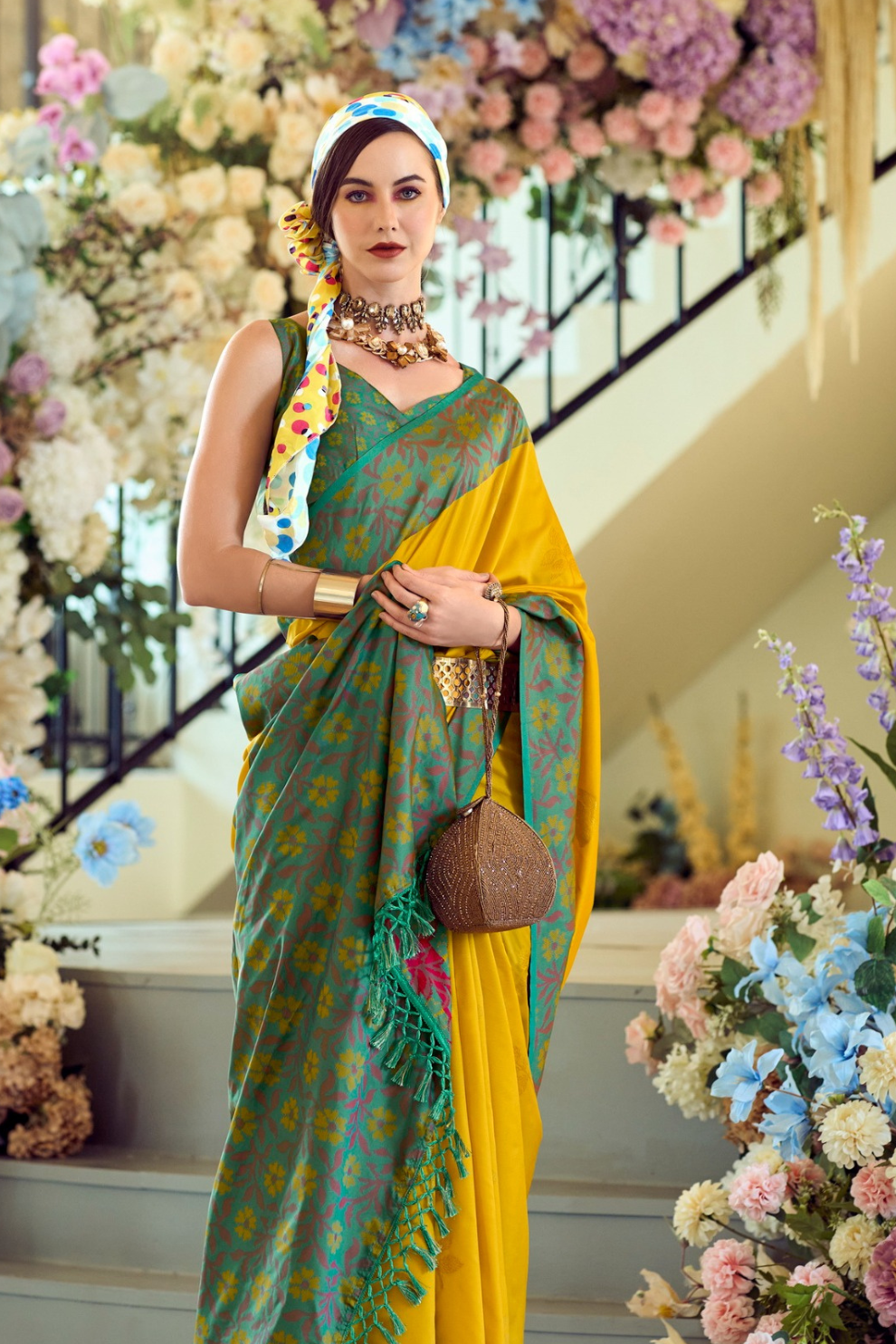 Soft Silk Saree with Traditional Ikkat Border - LaVante Fashion