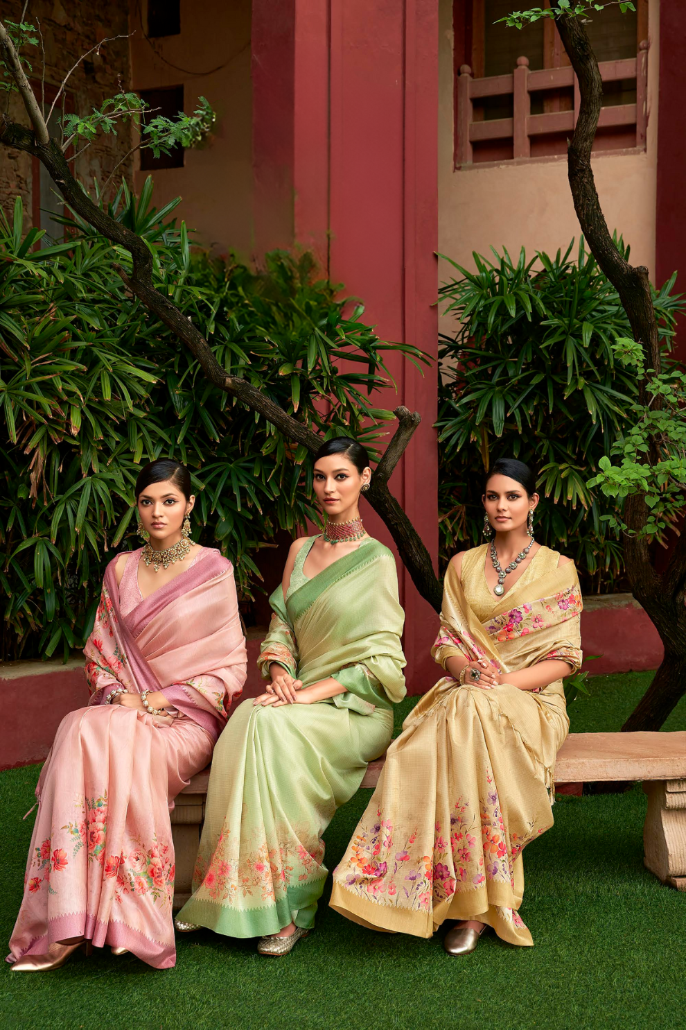 Super Tussar Silk Saree with Excellent Digital Floral Print