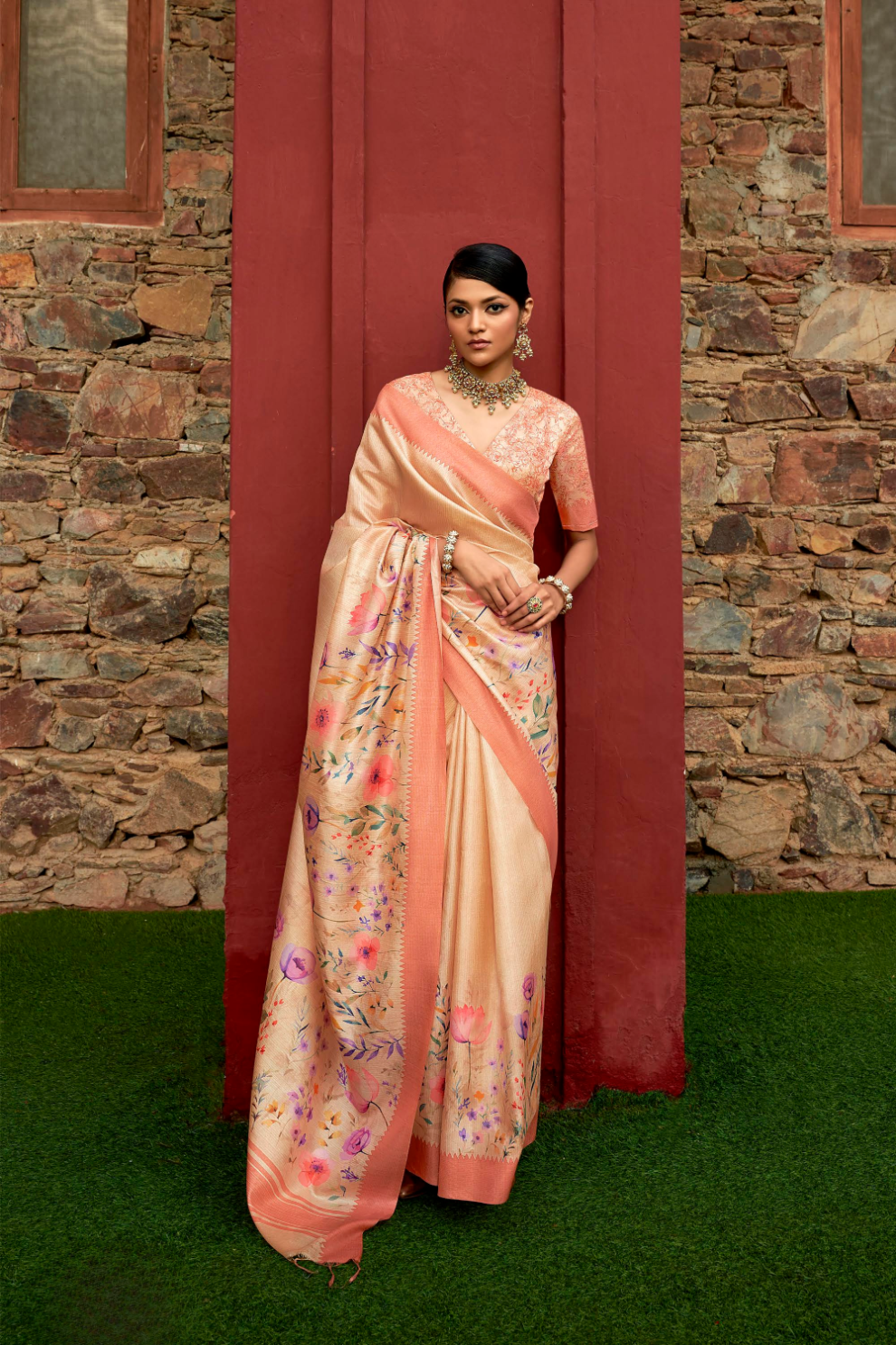 Super Tussar Silk Saree with Excellent Digital Floral Print