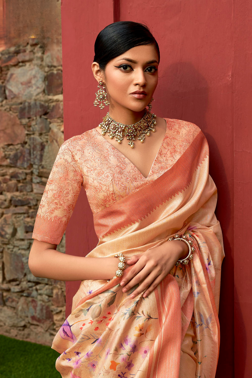 Super Tussar Silk Saree with Excellent Digital Floral Print