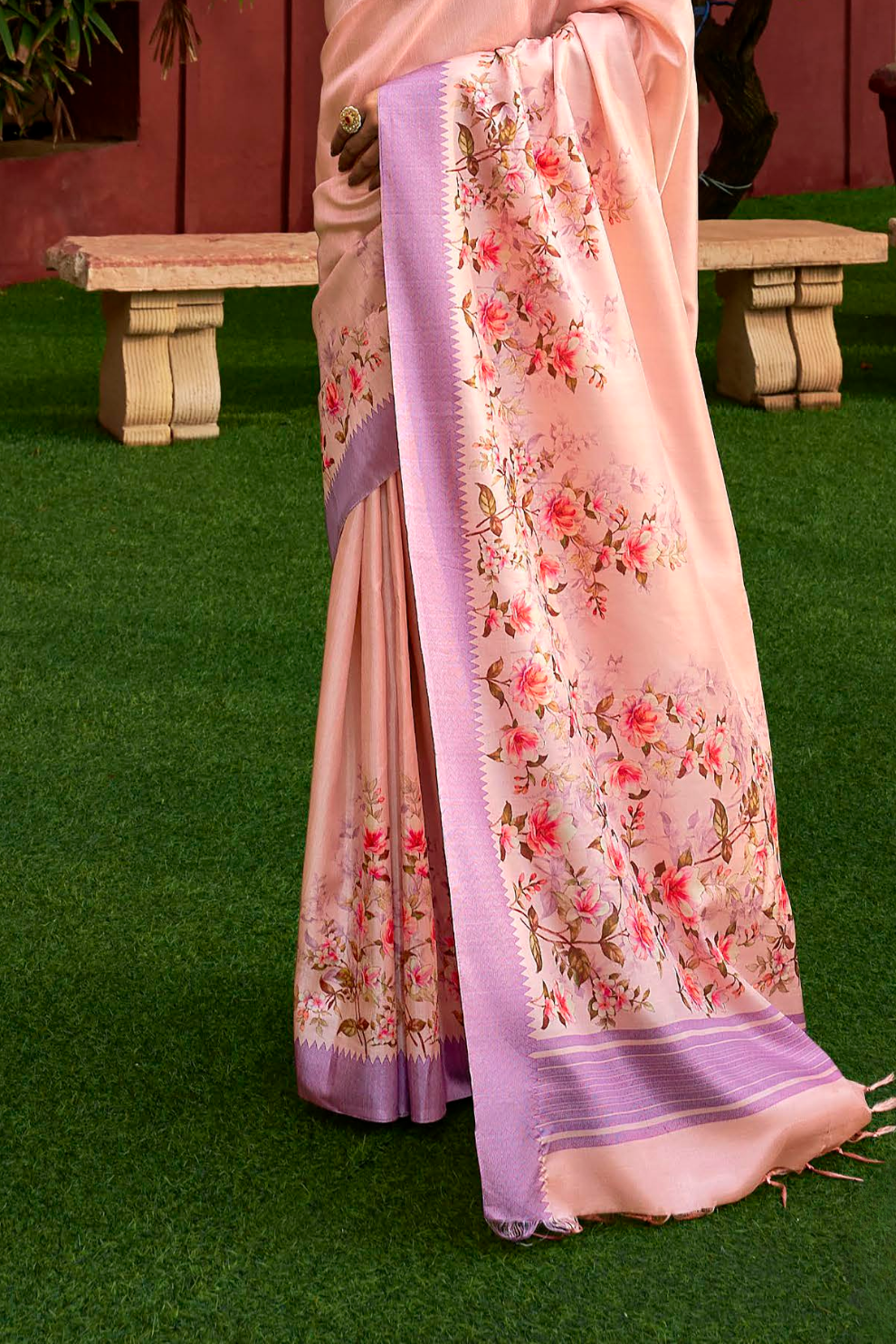 Super Tussar Silk Saree with Excellent Digital Floral Print