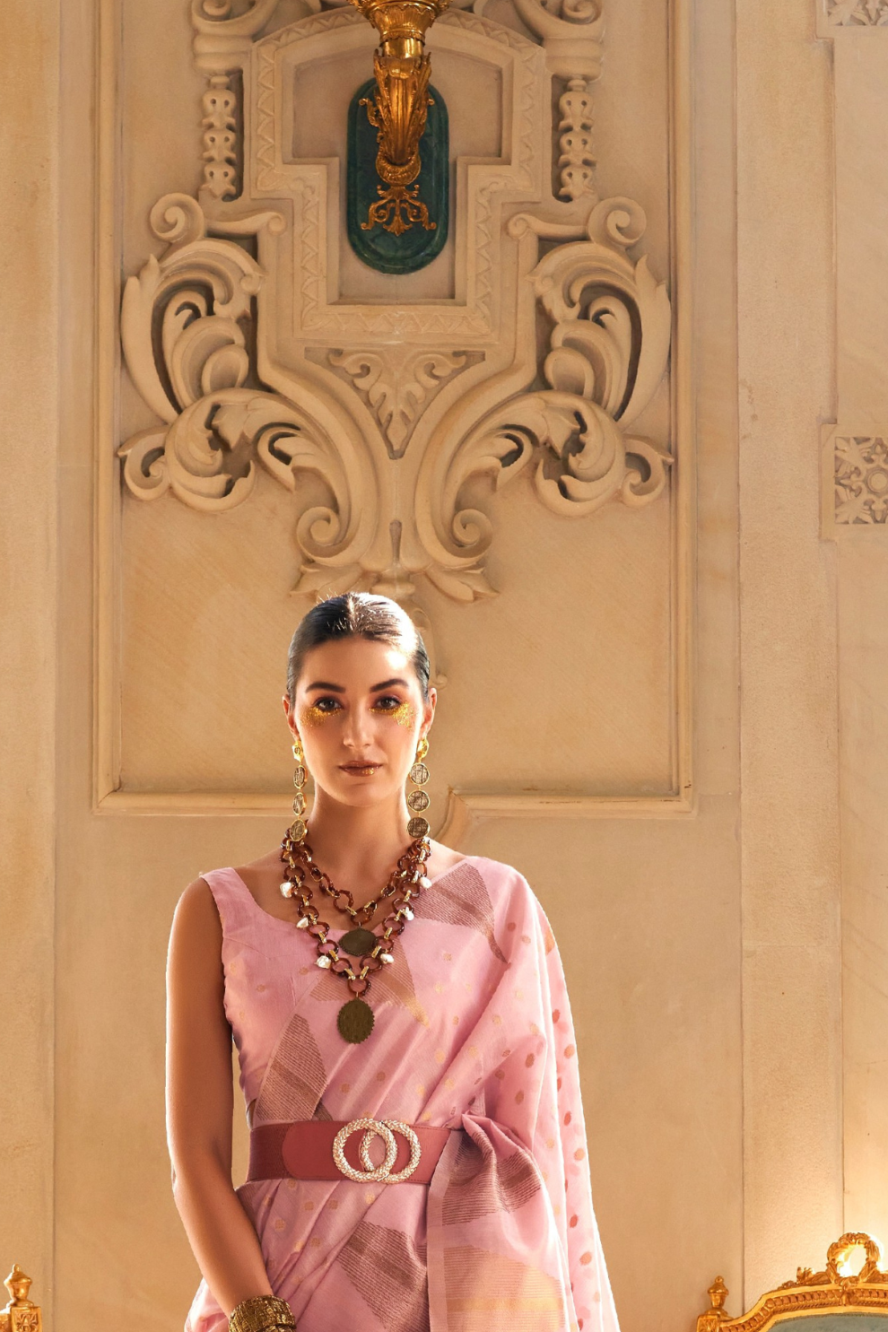 Handwoven Tissue Silk Saree with Elegant Weaving Work