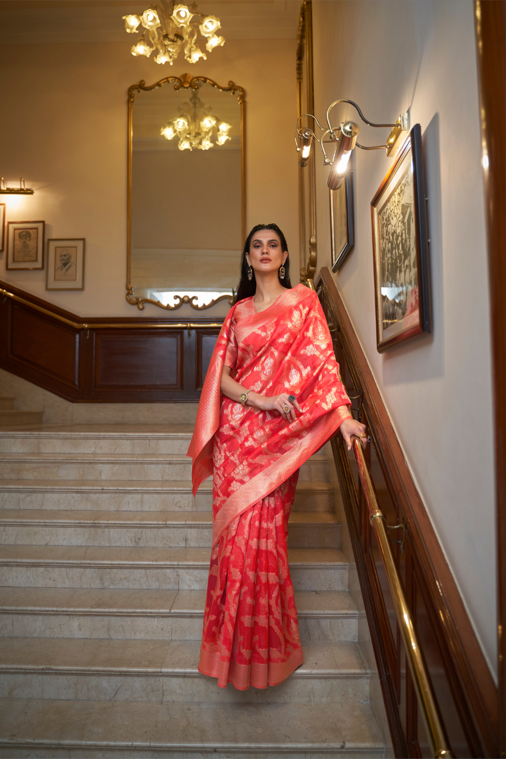 Organza Handloom Saree with Intricate Zari Weaving