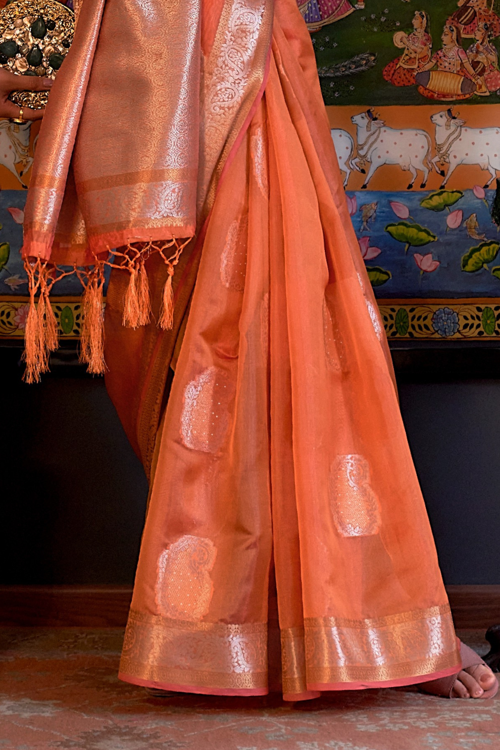 Handloom Woven Dual Tone Organza Silk Saree with Subtle Shine