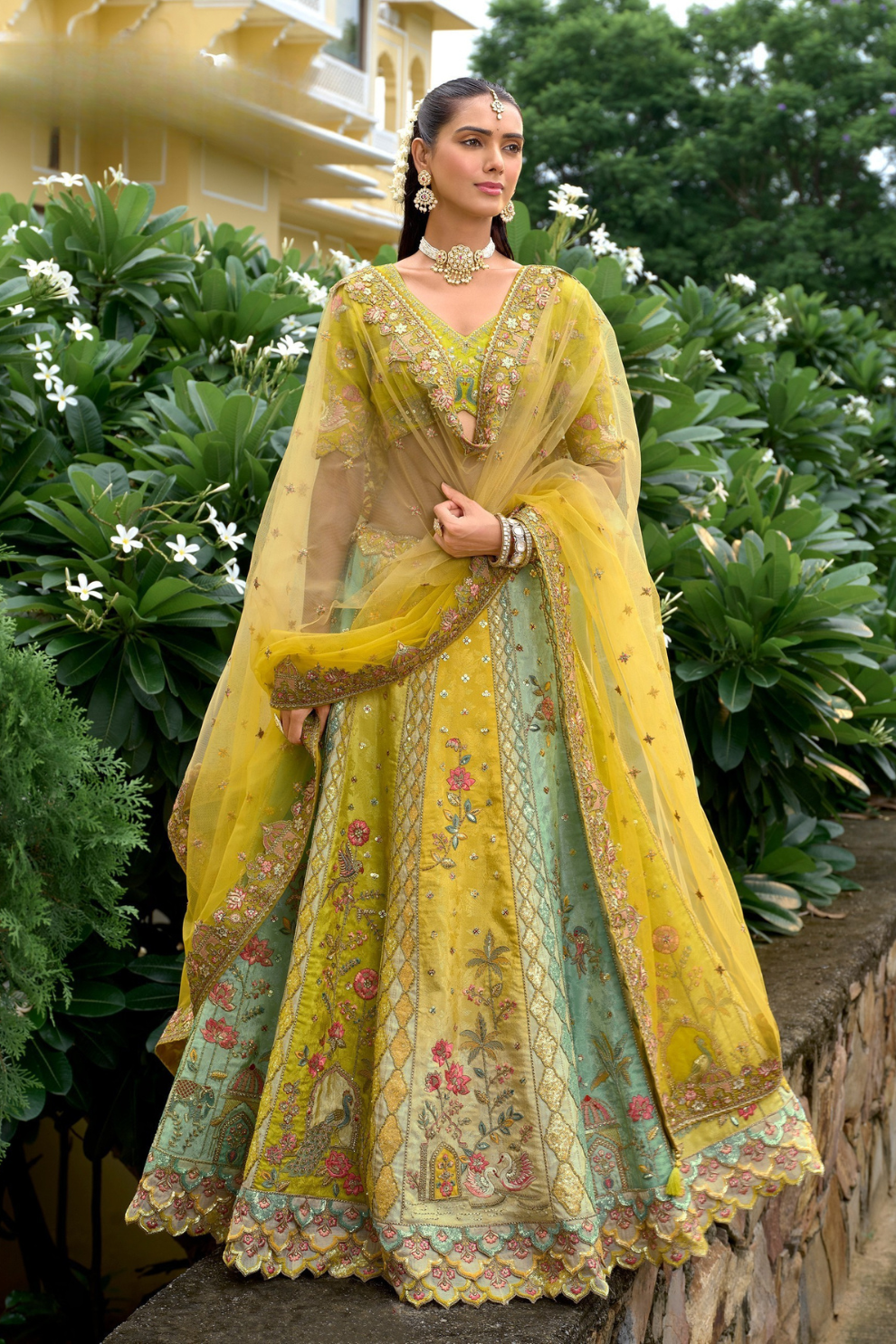 LaVanteFashiondesignersilklehengacholiwithmirrorworkforwedding_1 - LaVante Fashion