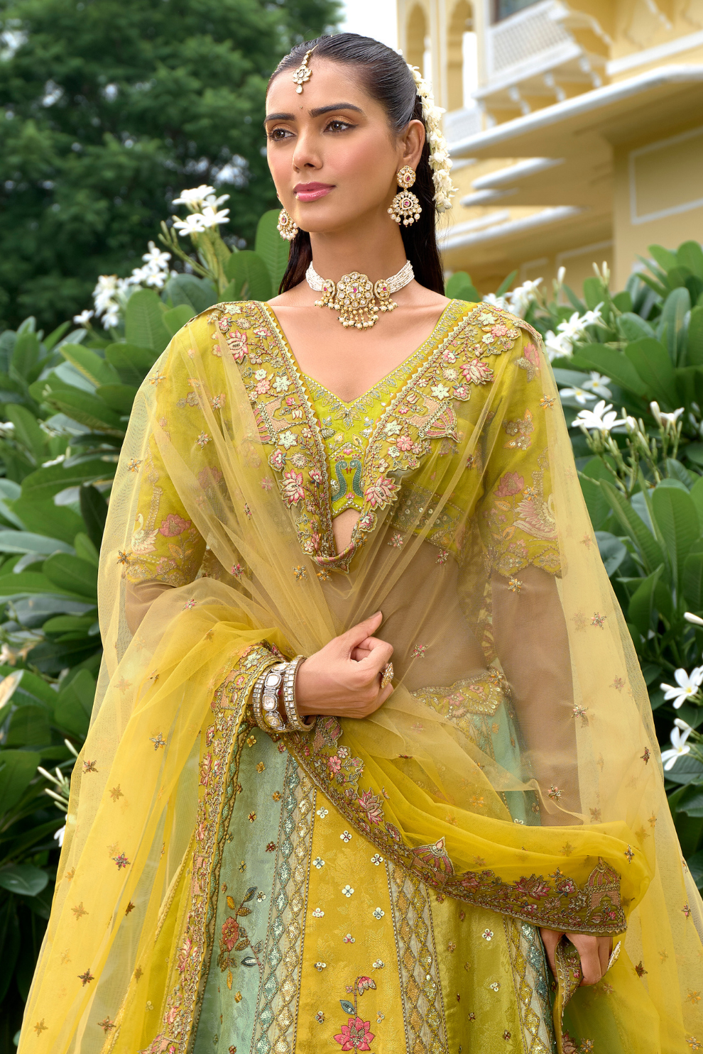 LaVanteFashiondesignersilklehengacholiwithmirrorworkforwedding_3 - LaVante Fashion