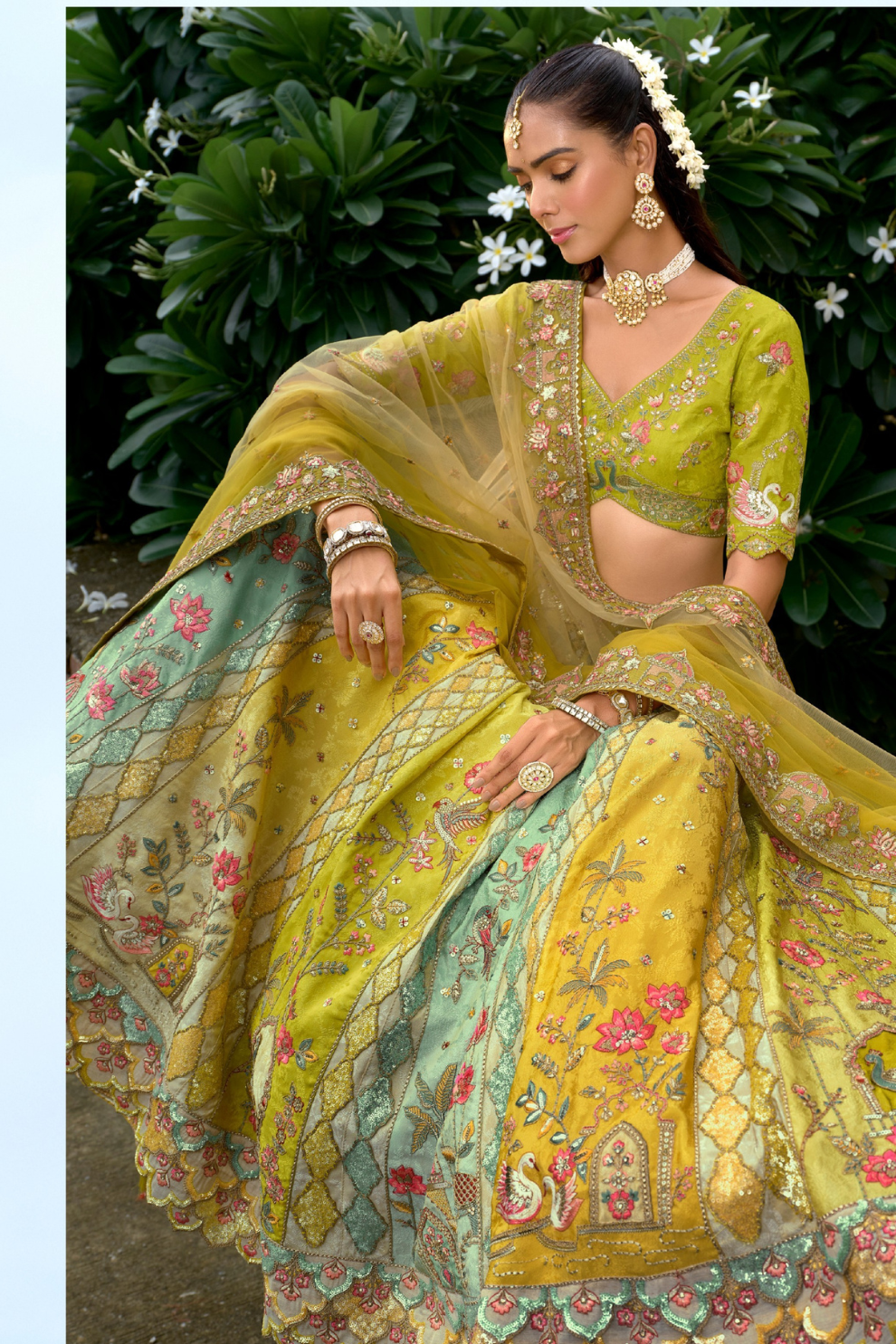 LaVanteFashiondesignersilklehengacholiwithmirrorworkforwedding_4 - LaVante Fashion