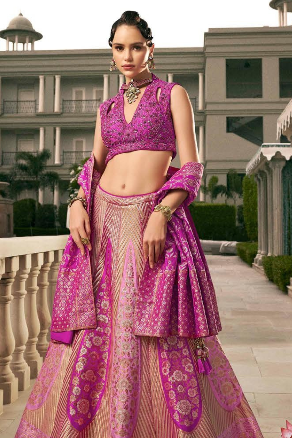 Lehenga Choli de seda de diseñador en color azul turquesa, lista para usar, con brillo y detalles de espejo