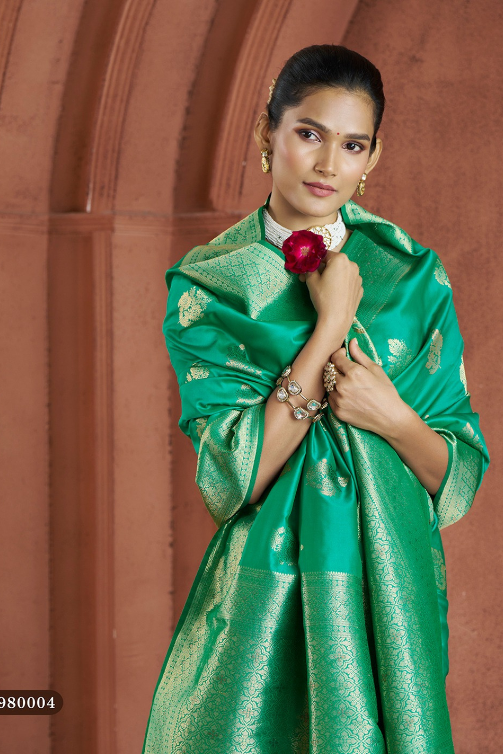 Pure Soft Banarasi Silk Saree with Traditional Weaving - LaVante Fashion